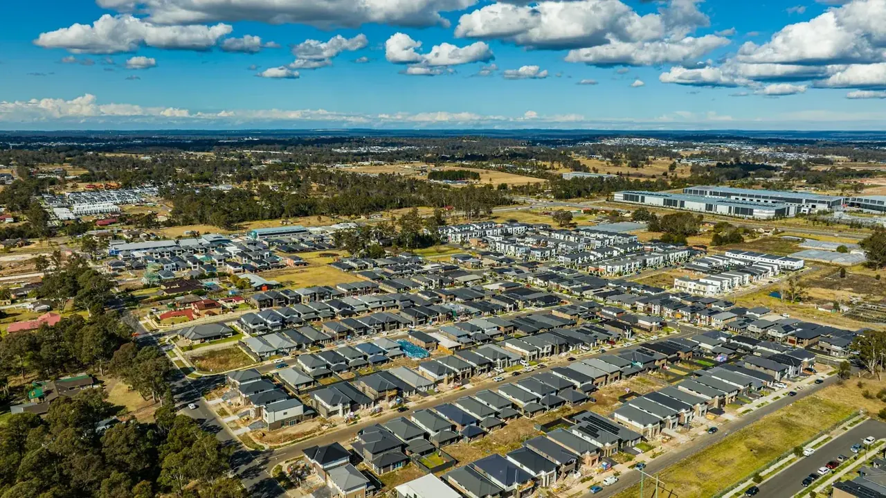 Aerial view of a fast-growing Australian suburban housing development, representing the Pakenham and Officer growth corridor. Photo via Unsplash.